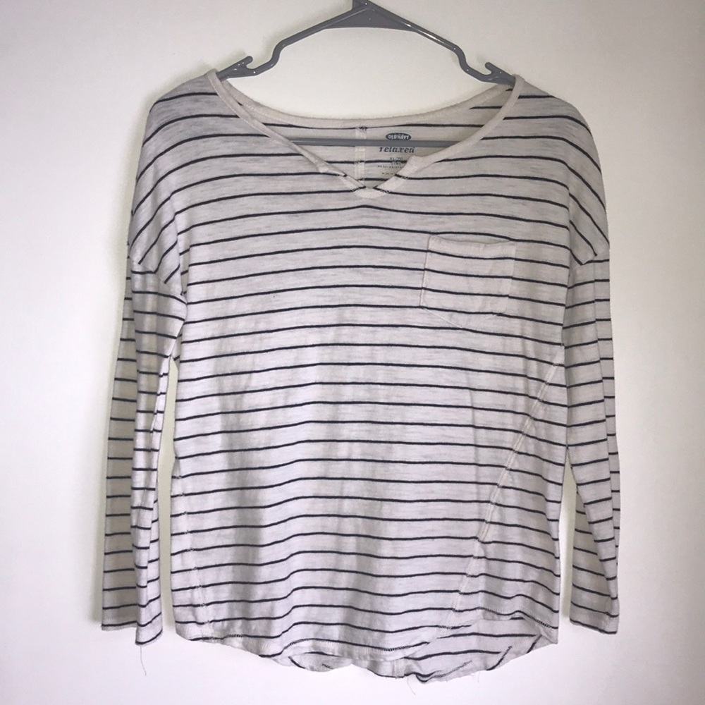 Old Navy Black and White Striped long sleeve